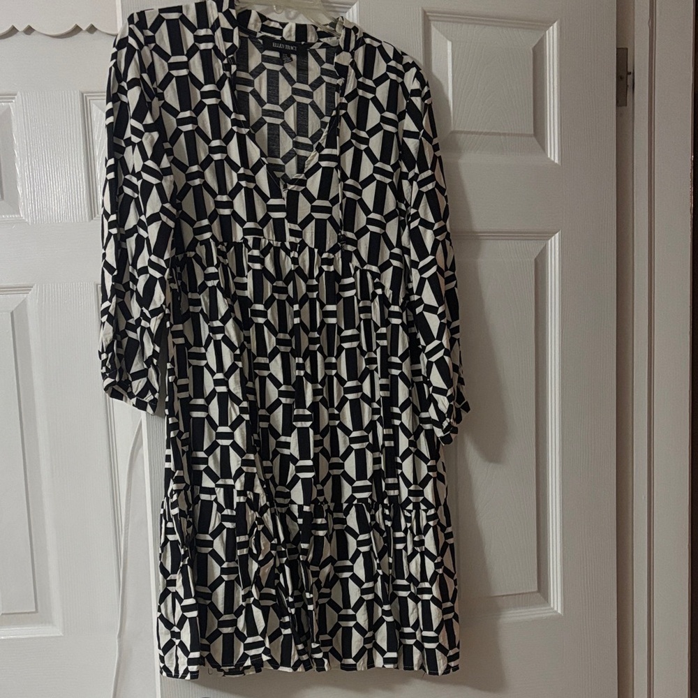 Ellen Tracy Black and White Patterned Dress
